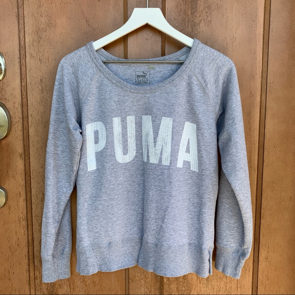 Puma Gray Spell Out Sweatshirt Women’s Small Pullover Crew Crewneck